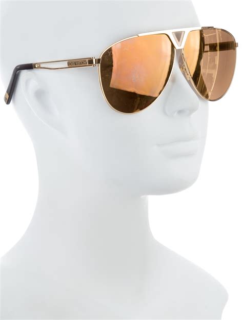 louis vuitton sunglasses aviators|louis vuitton oversized sunglasses.